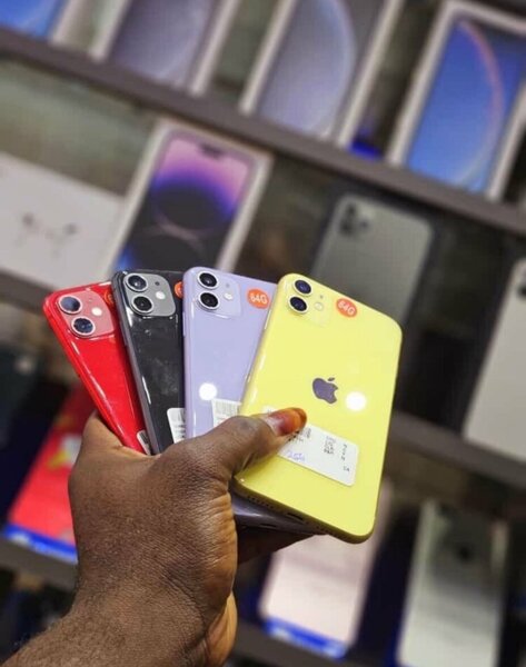 IPHONE 11