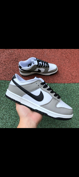 NIKE JORDAN SB