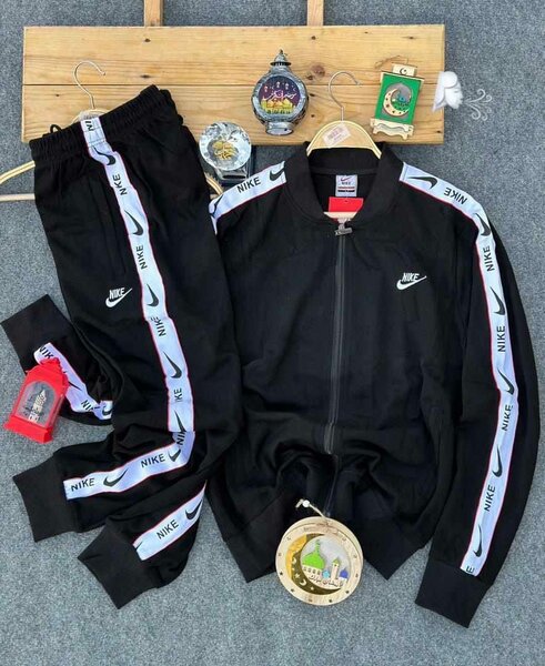 Survêtement NIKE