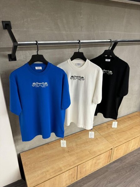 Mens top