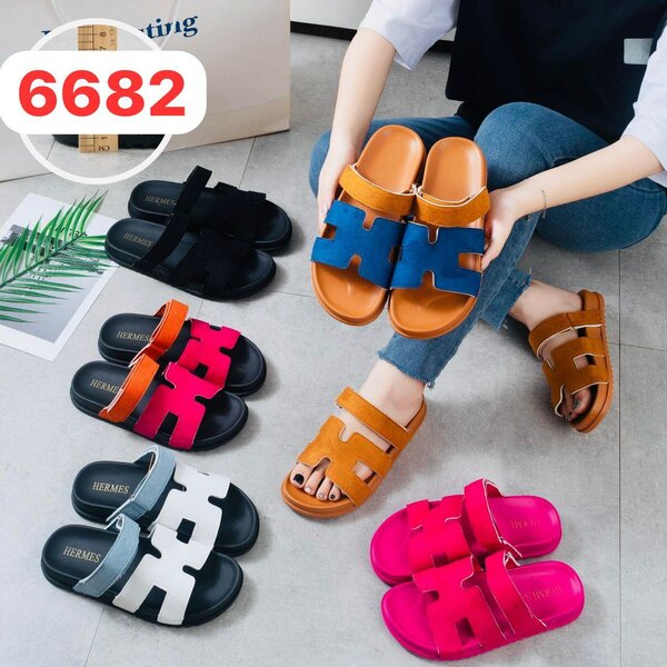 Ladies slippers