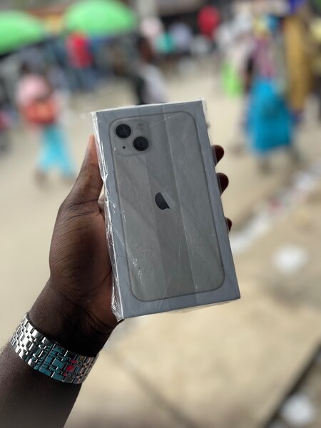 iPhone 13