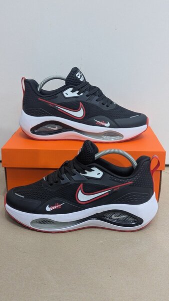 NIKE AIR MAX WINFLO