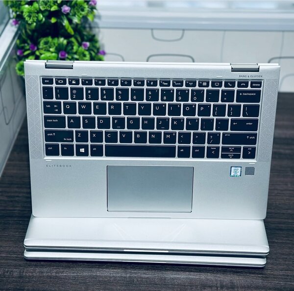 HP Elitebook x360 1030 G4 core i7 vPro