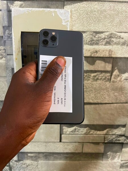 iPhone 11Pro MAX 64Go Propre