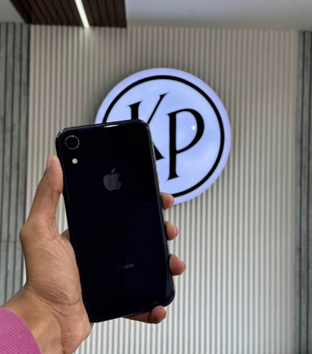 iPhone XR