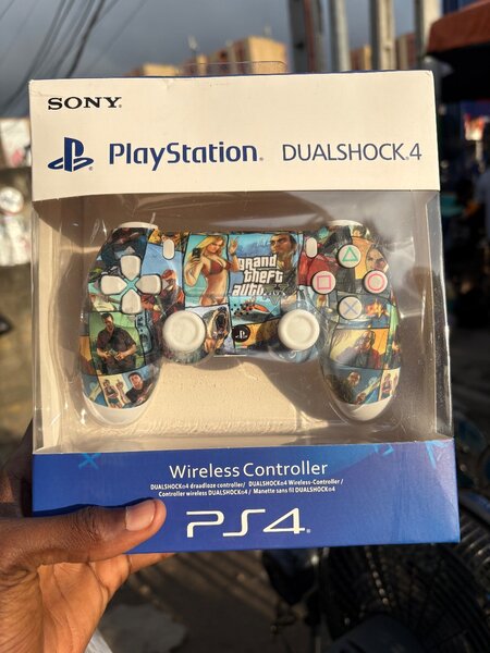 Manette ps4 design GTA V