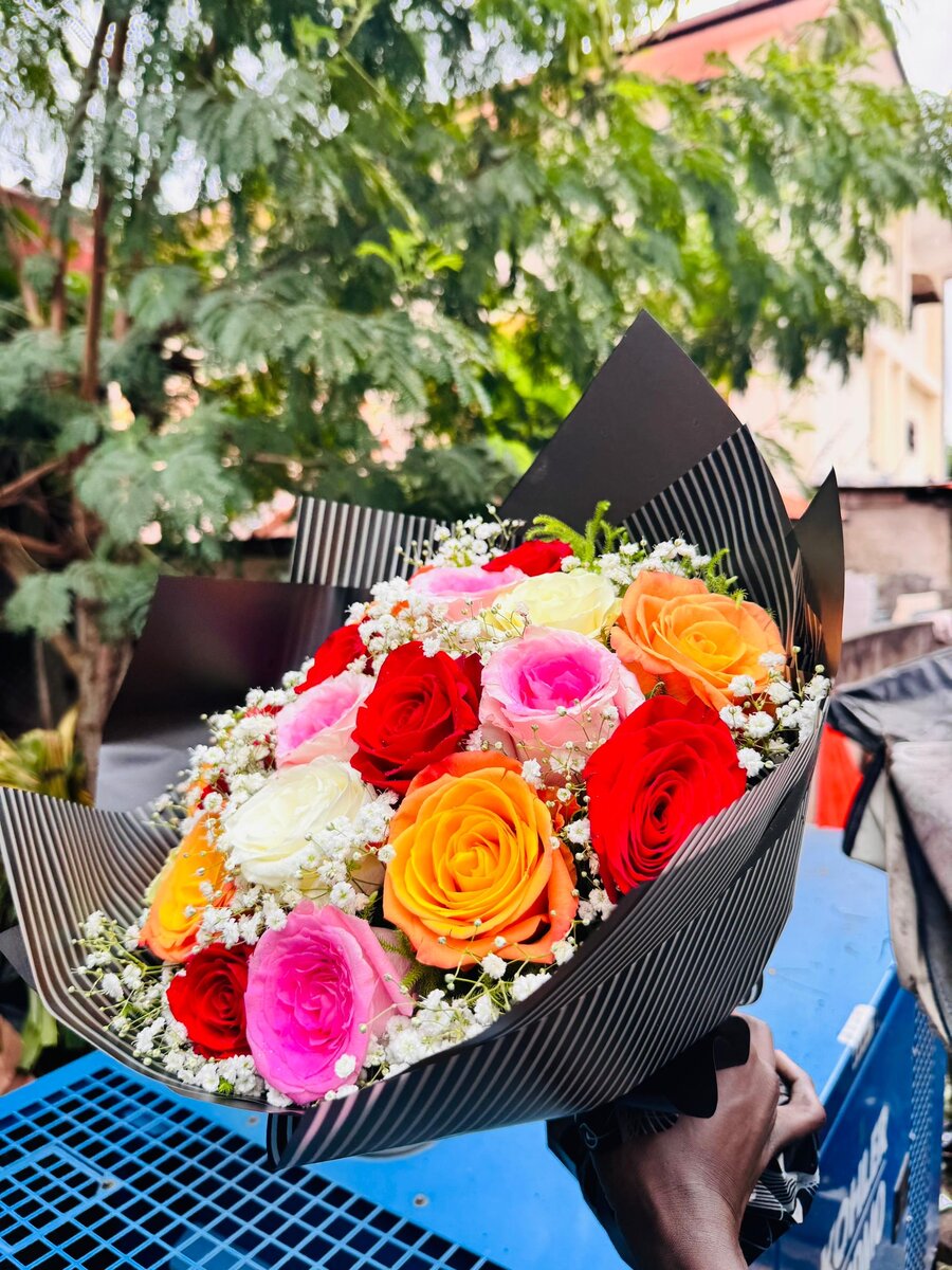 Bouquet de Roses Colorées