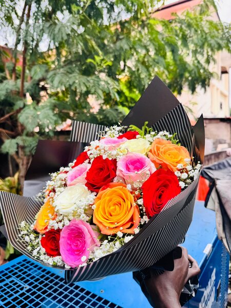 Bouquet de Roses Colorées