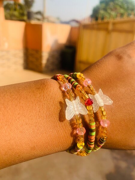 pearl bracelet
