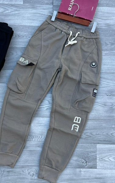 Sweatpants green