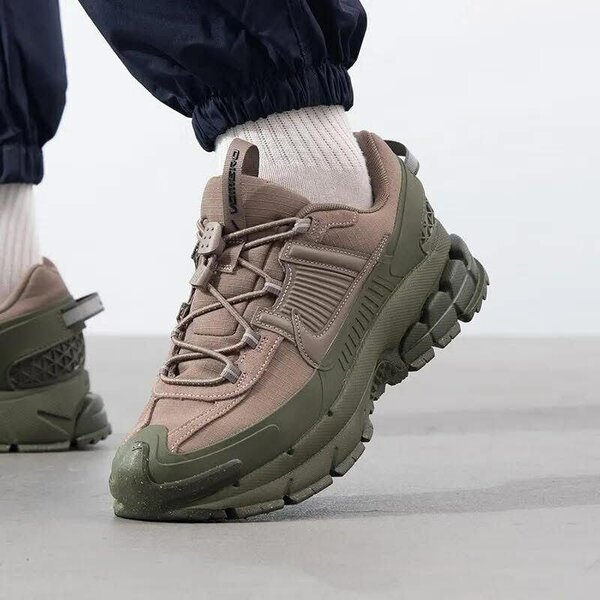 Chaussures de Sport Modernes