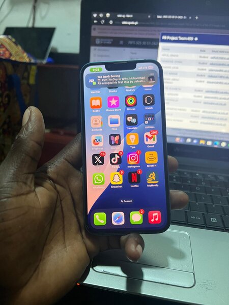iPhone 13