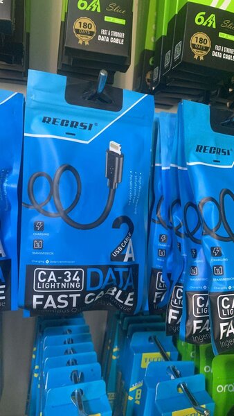 Regrsi iPhone cable