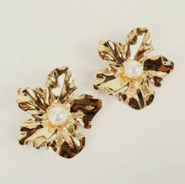 Boucles d'oreilles florales dorées