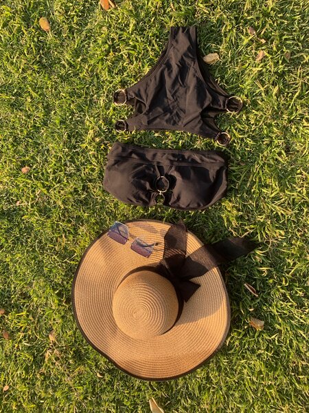 Bikini / swimsuit