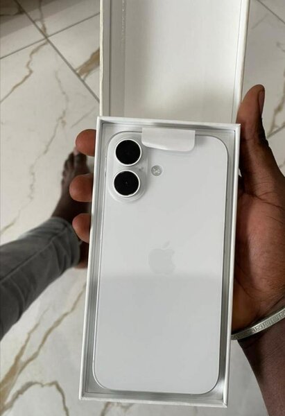 iPhone 16 simple 128gb