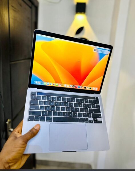 MacBook