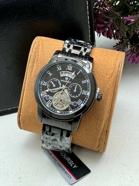 Hoursly watch