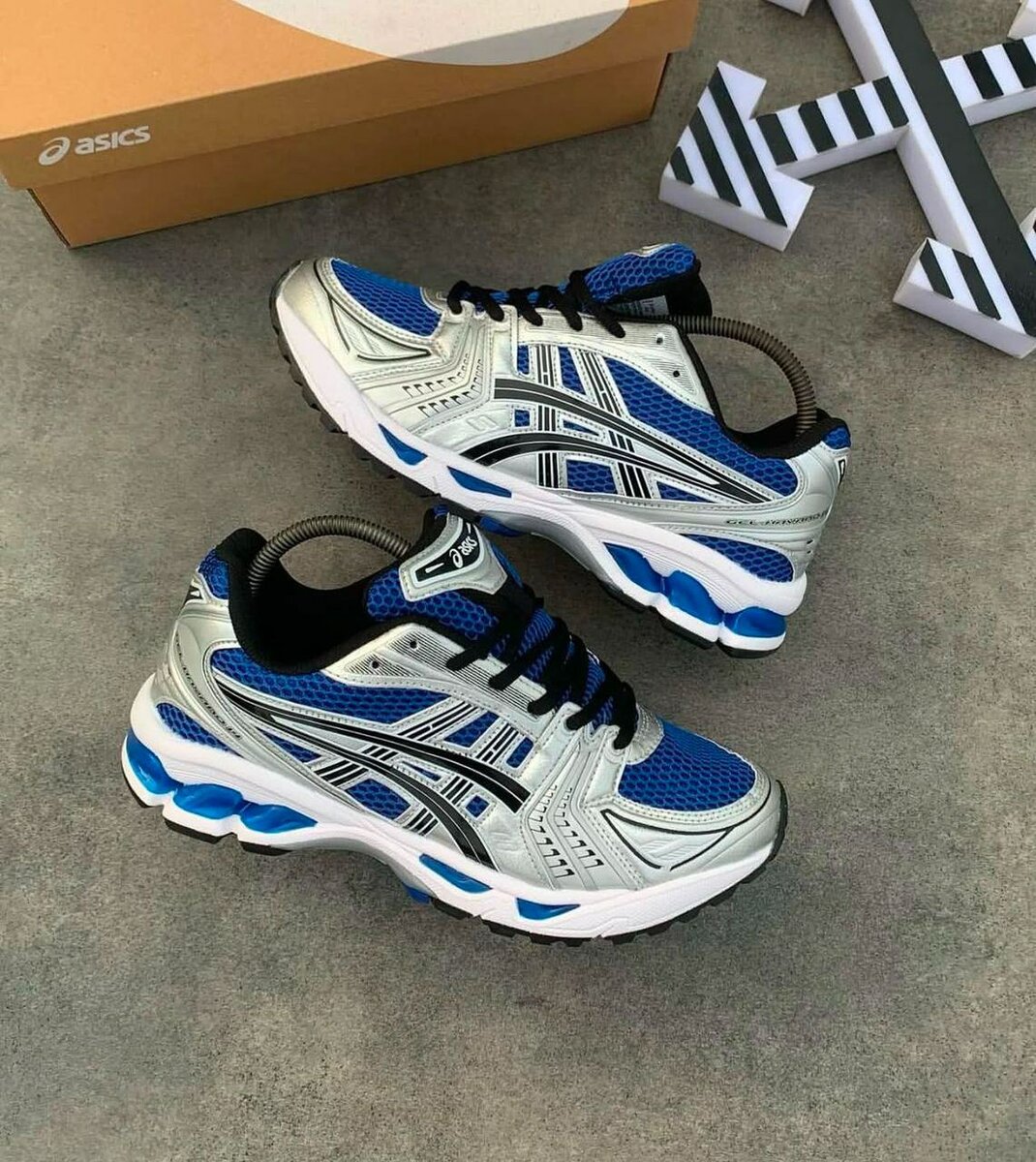 Fashion sneakers