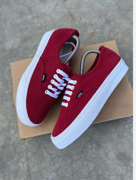 Vans disponible