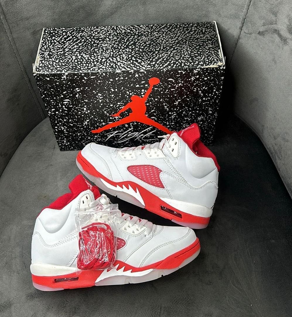 AIR JORDAN 23