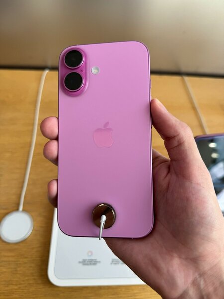 Jamies iPhones