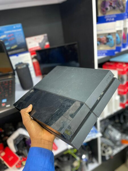 PS4 Standard