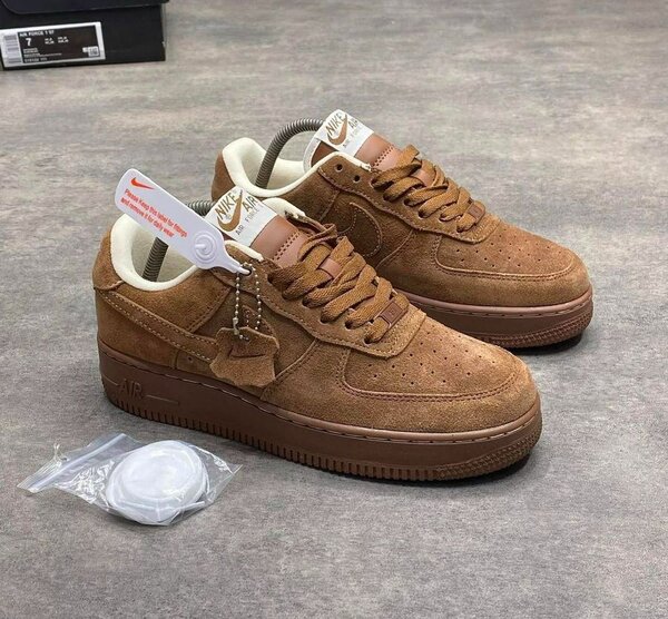 NIKE AIR FORCE