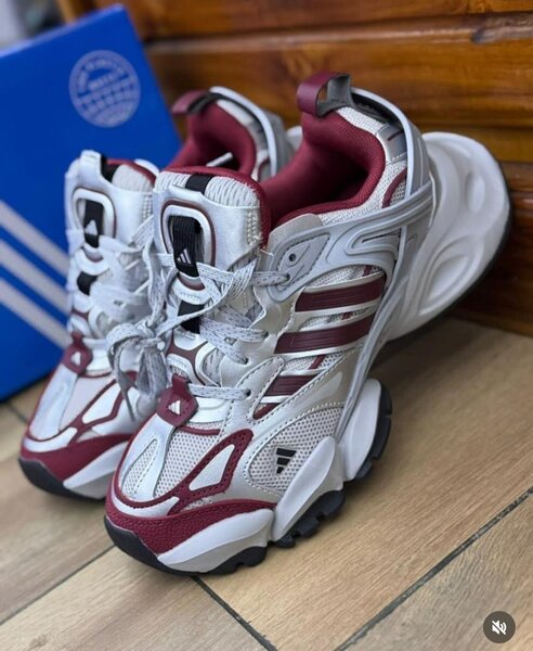 ADIDAS CLASSIC