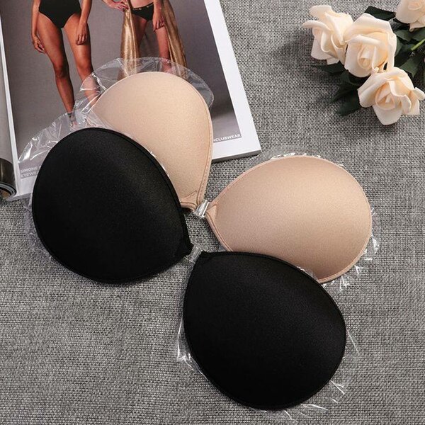Soutien gorge adhésif