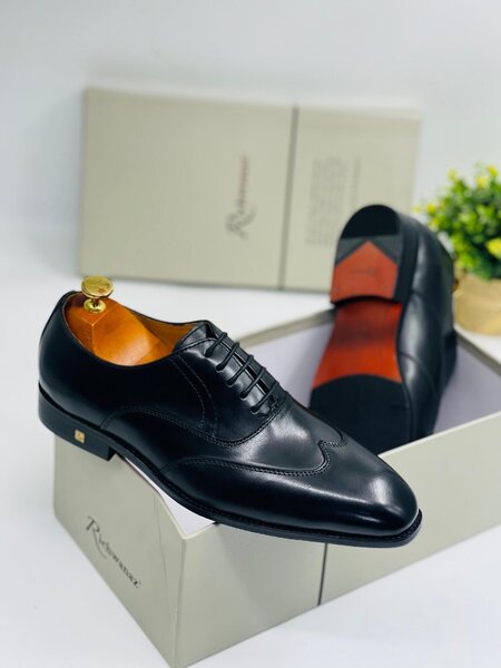 Mens Lace shoe