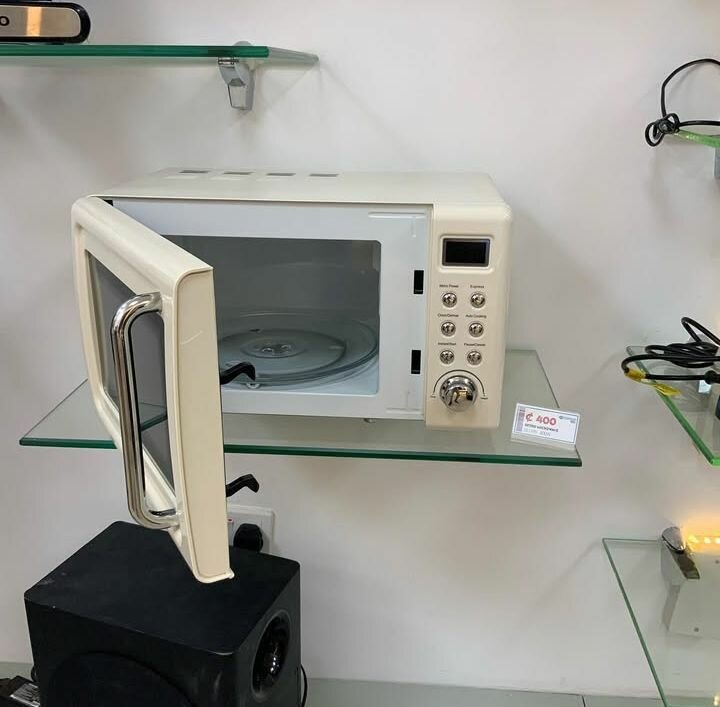 Retro microwave 20 L