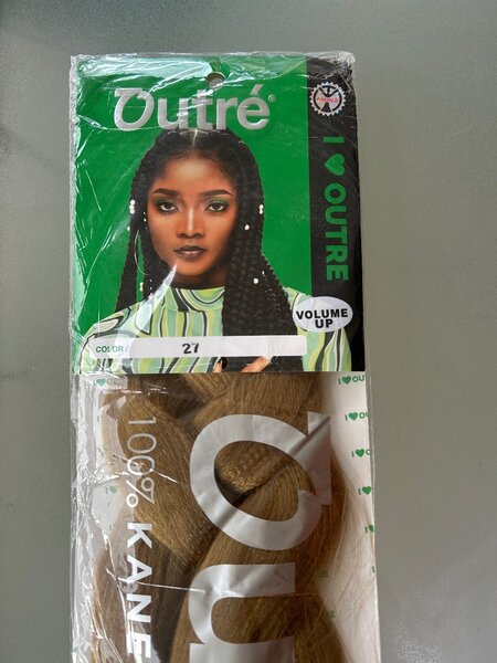 Tresses Outré Kanekalon