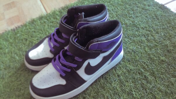 Thrift kids footwear (size 34)
