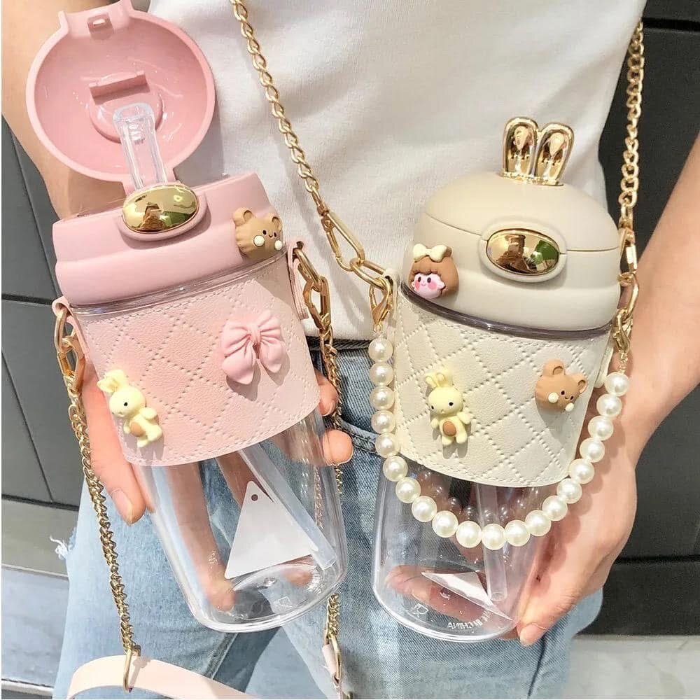 Gourde tendance avec bandoulière