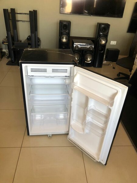 Spj mini fridge