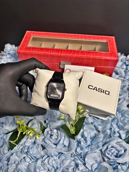 Montre Casio Quartz Noir Élégante