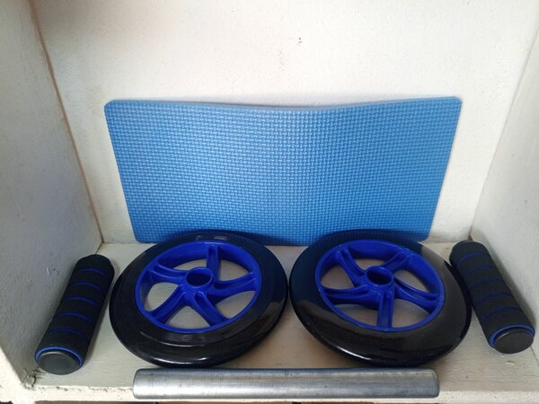 AB ROLLER ( BLEU)