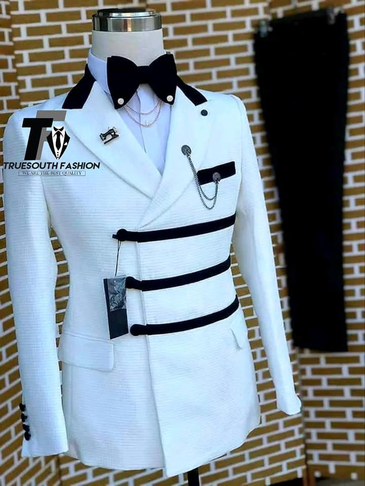 Suit blanc