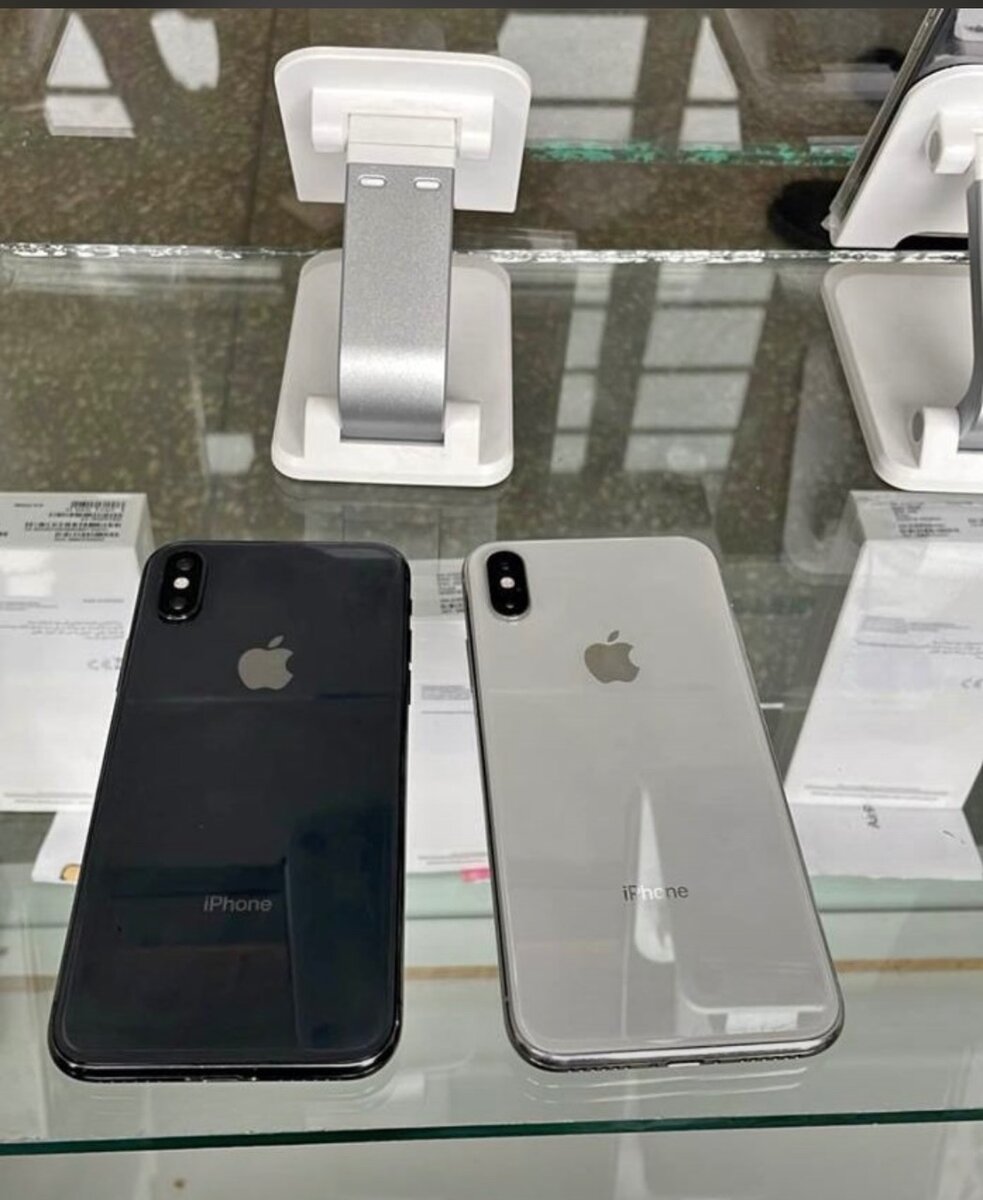 iPhone X