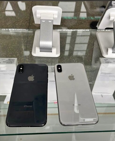 iPhone X