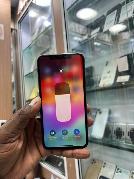 iPhone 11 Pro Max 64go sans face id