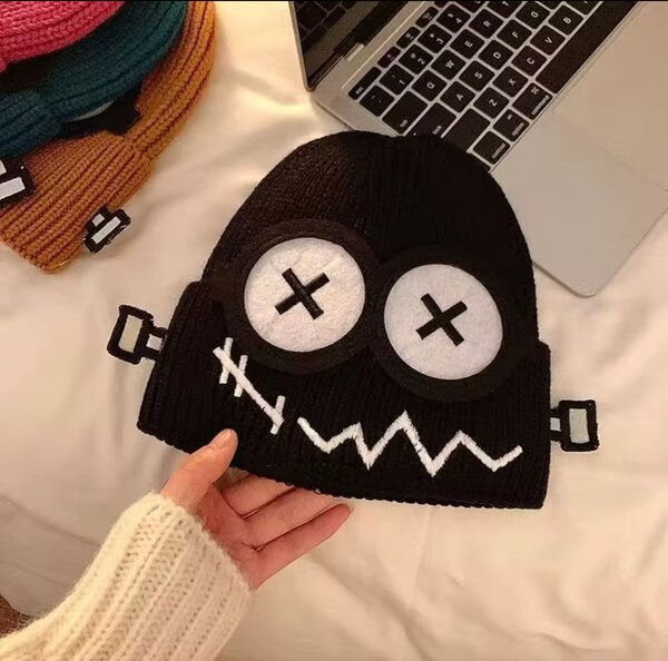 Bonnet emoji crocheté