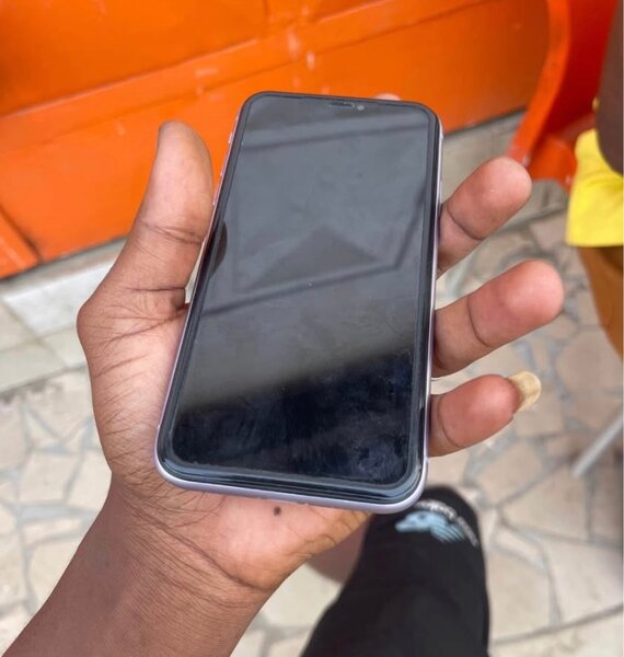 iPhone 11