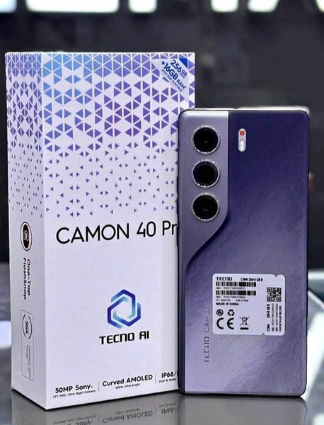Smartphone Tecno Camon 40 Pro