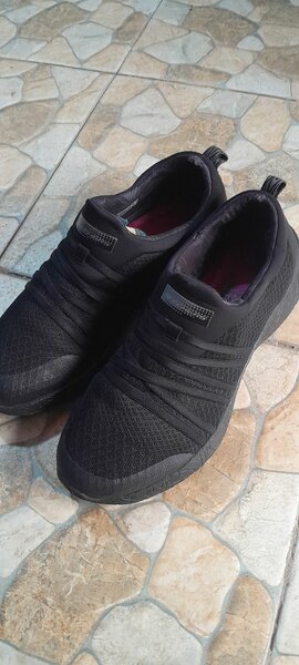 Girls sneakers