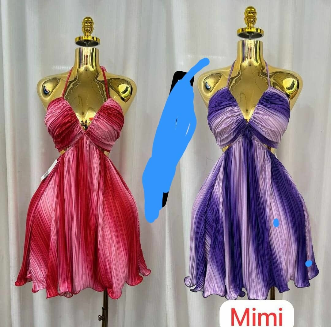 Robe plissée à bretelles