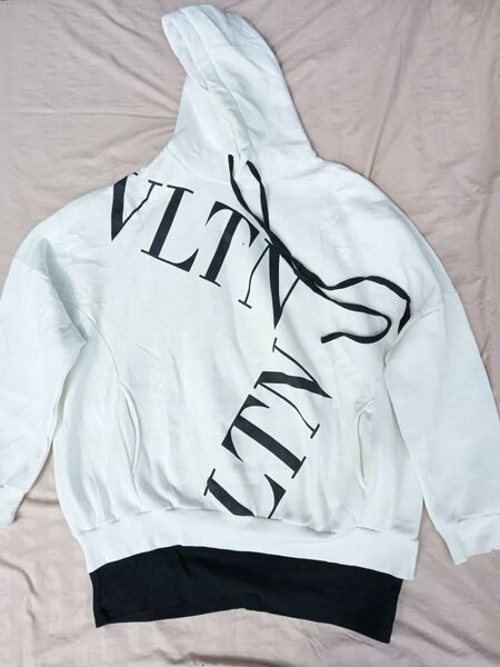 Hoodies/Sweatshirts