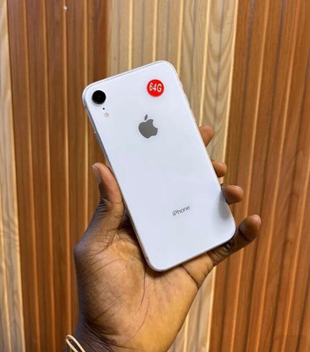 iPhone XR - 64GB
